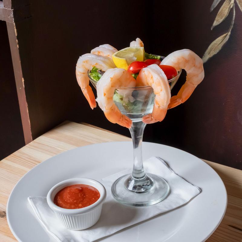 Cocktail di Gamberoni at Avenue Italy